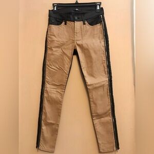 NWOT 7 For All Mankind two-tone jeans Size 25
